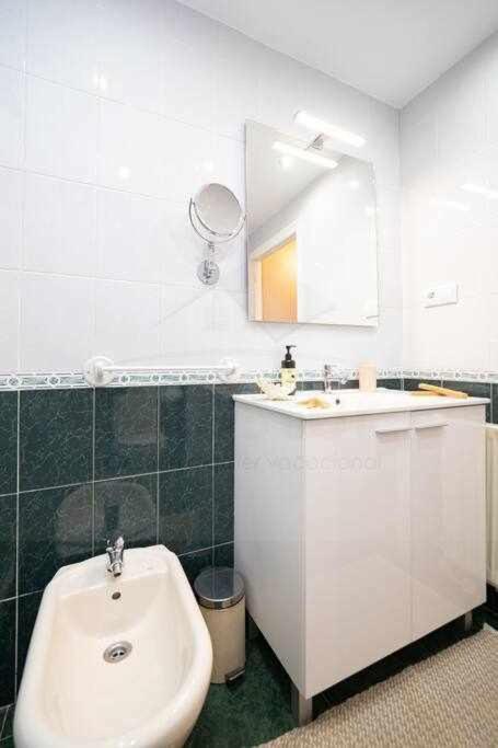 Colours Apartamento โอเบียโด ภายนอก รูปภาพ
